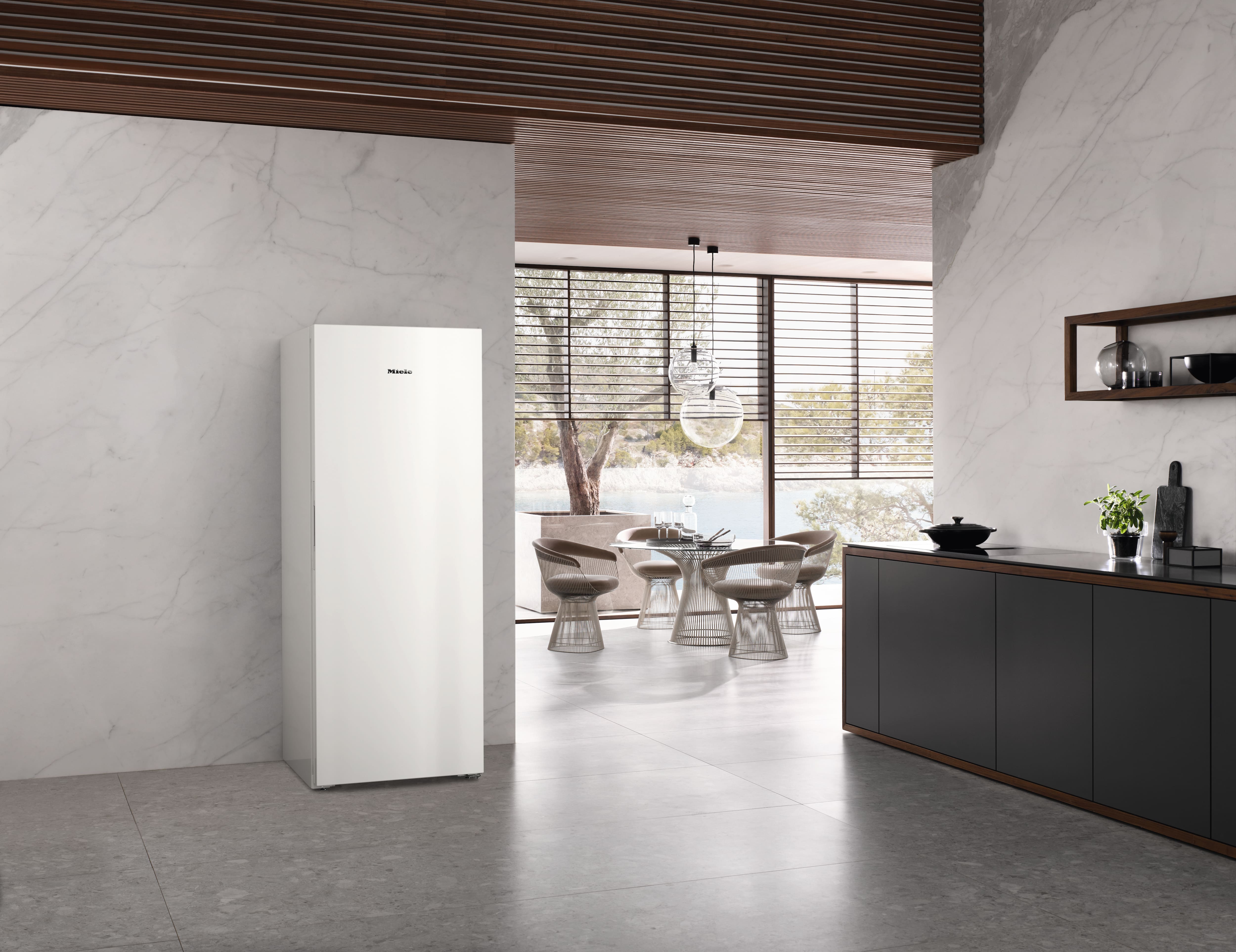 MIELE FN4879CWS vrijstaande vriezer - 185cm