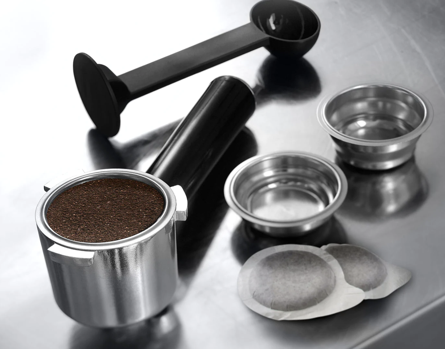 BRAUN (DELONGHI) DLEC685.BK espresso machine