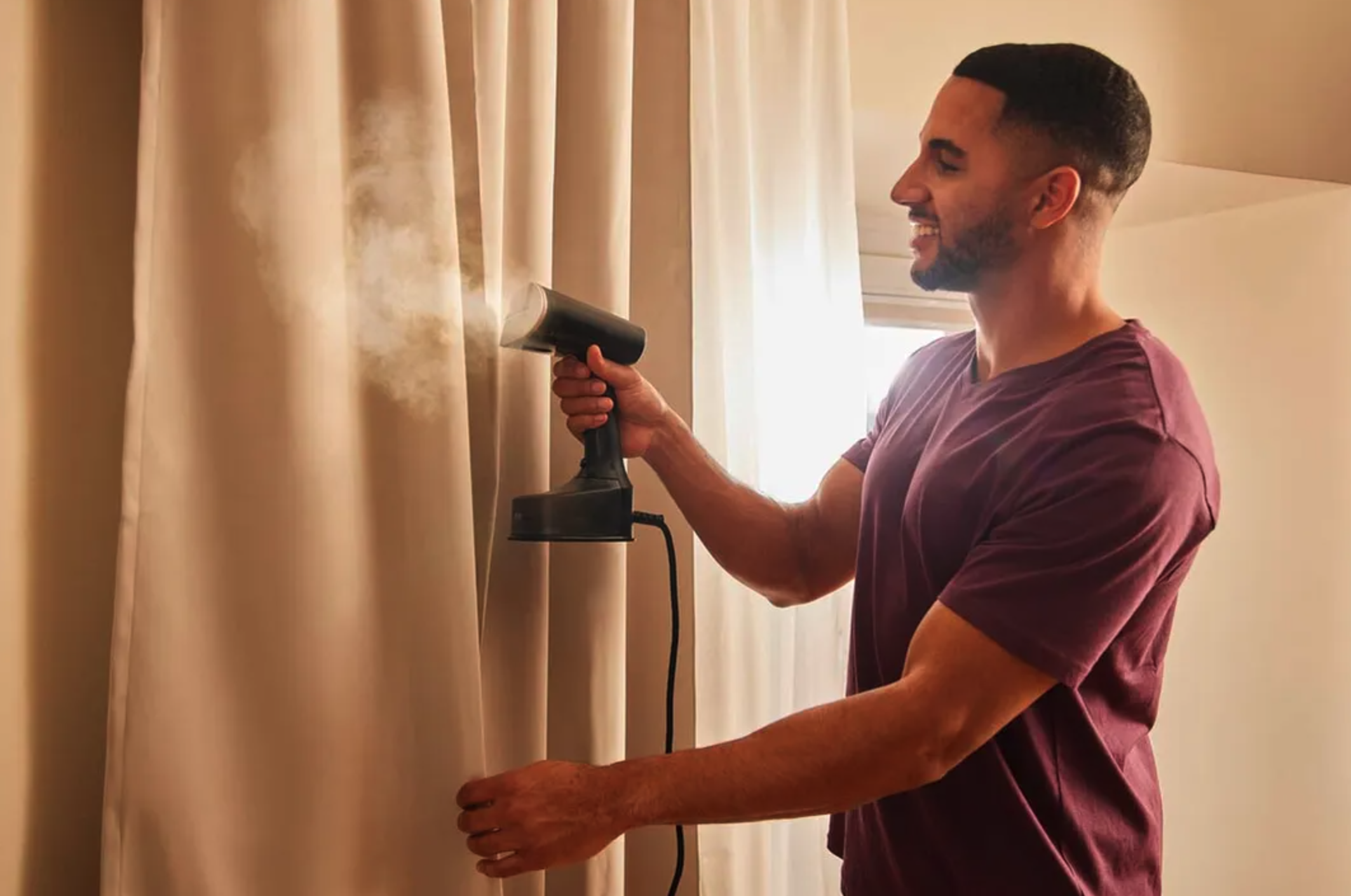 BRAUN (DELONGHI) BHGS7077BK kledingstomer