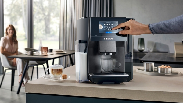 SIEMENS TQ717DF5 EQ.700 espresso machine