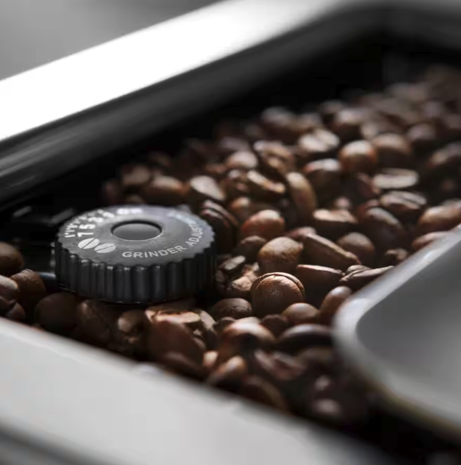BRAUN (DELONGHI) DLECAM650.55.MS espresso machine