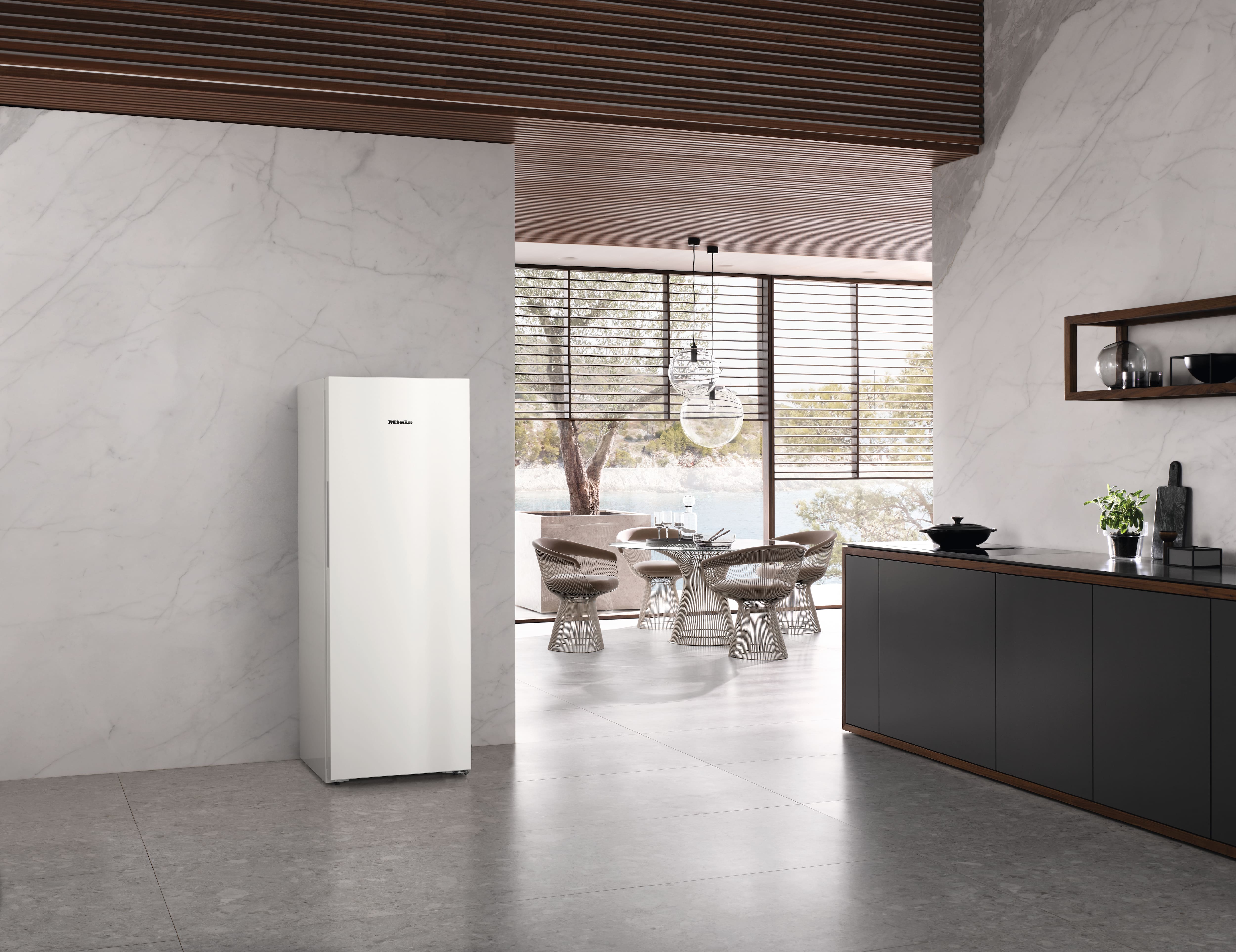 MIELE FN4342EWS vrijstaande vriezer - 165cm